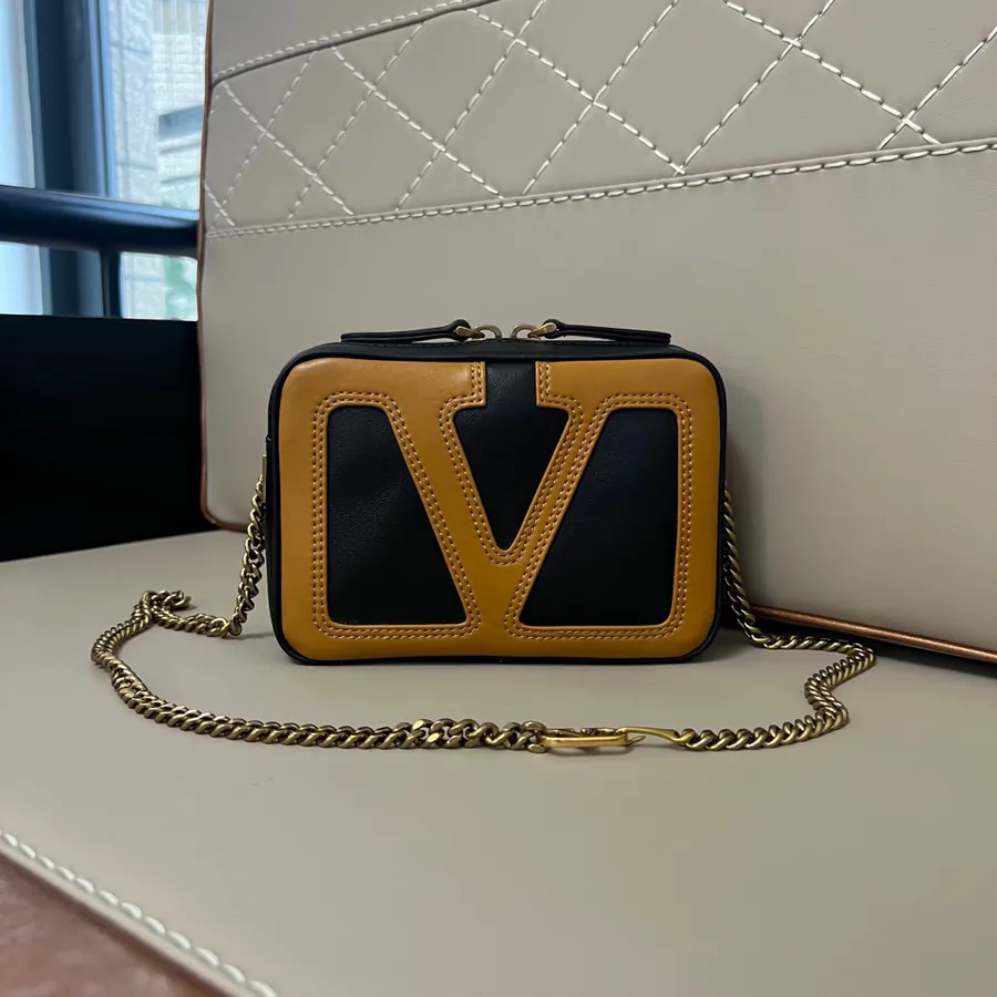 GARAVANI VIVA SUPERSTAR Bucket Bag