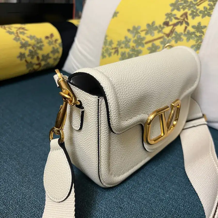 GARAVANI Alltime Bucket Bag in Grained Calfskin
