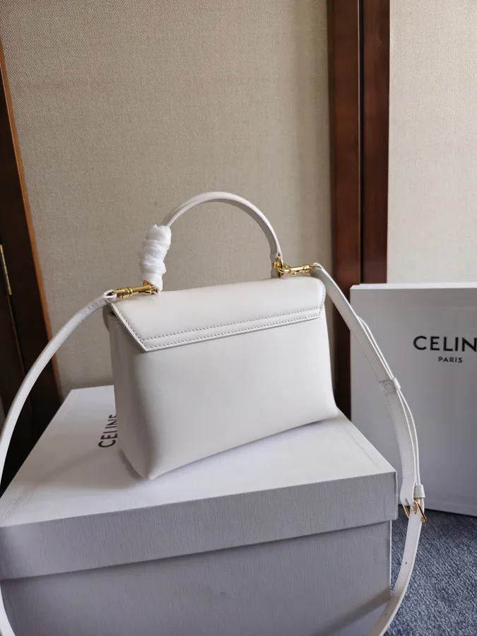CE Kelly Handbag Classic Design, Premium Feel