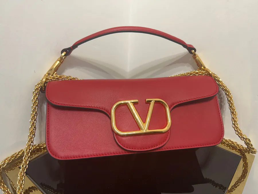 Locò Bucket Bag in Grained Calfskin, Large Size