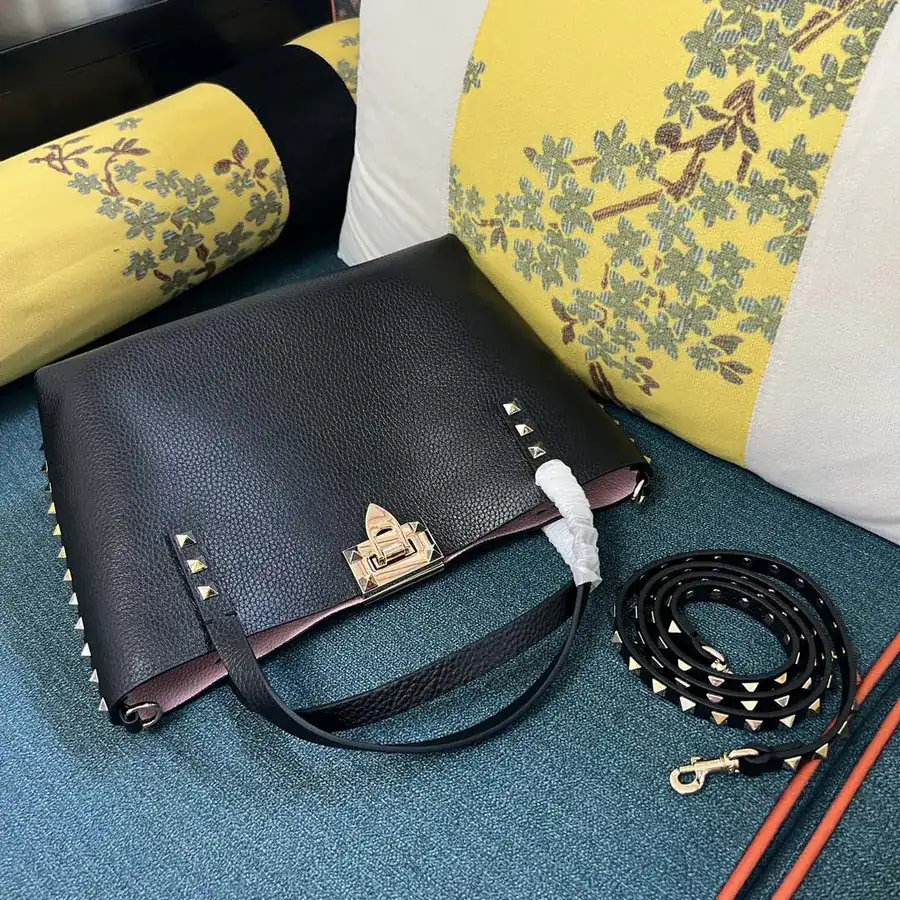Garavani Rockstud S Tote Small