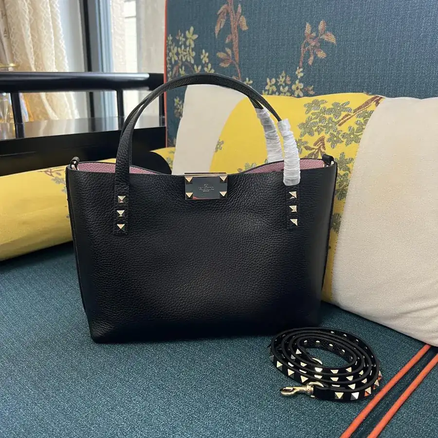 Garavani Rockstud S Tote Small