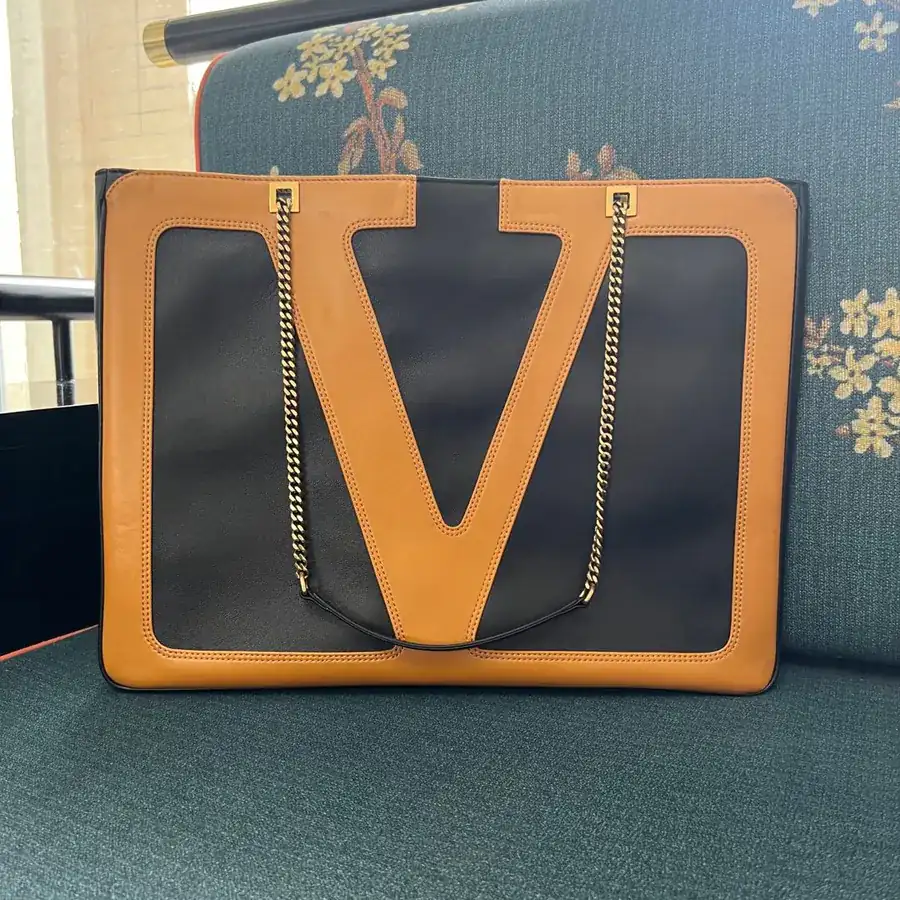 GARAVANI VIVA SUPERSTAR Large Handbag