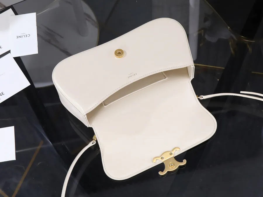 EEN LOLA Leather Handbag with Premium Steel Hardware