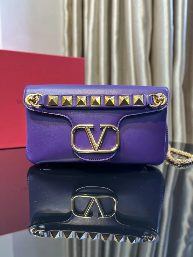 Garavani Stud Sign Soft Leather Shoulder Bag