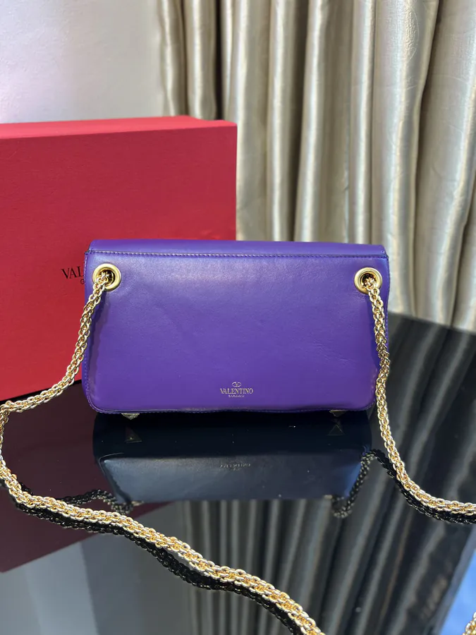 Garavani Stud Sign Soft Leather Shoulder Bag