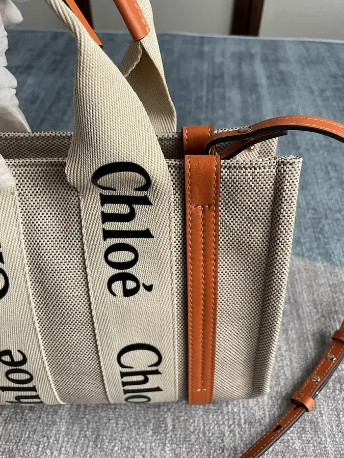 Chloe Small Woody Tote Bag with Shoulder Strap