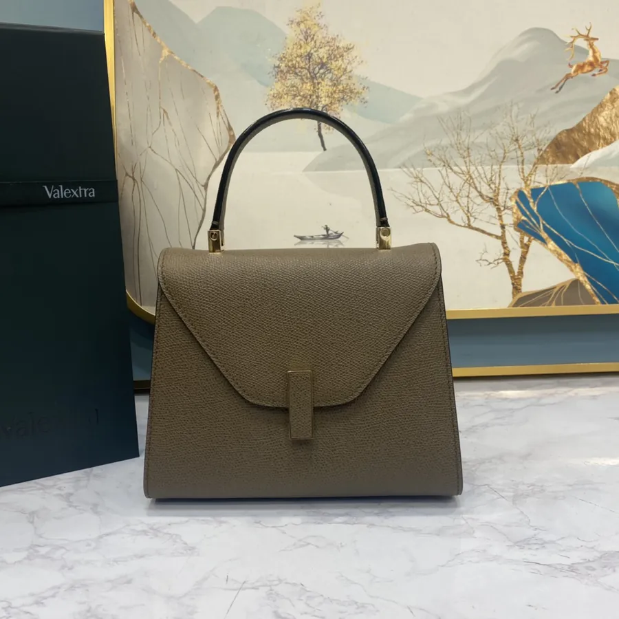 Valextra Iside Minimalist Design with Grained Calfskin Interior