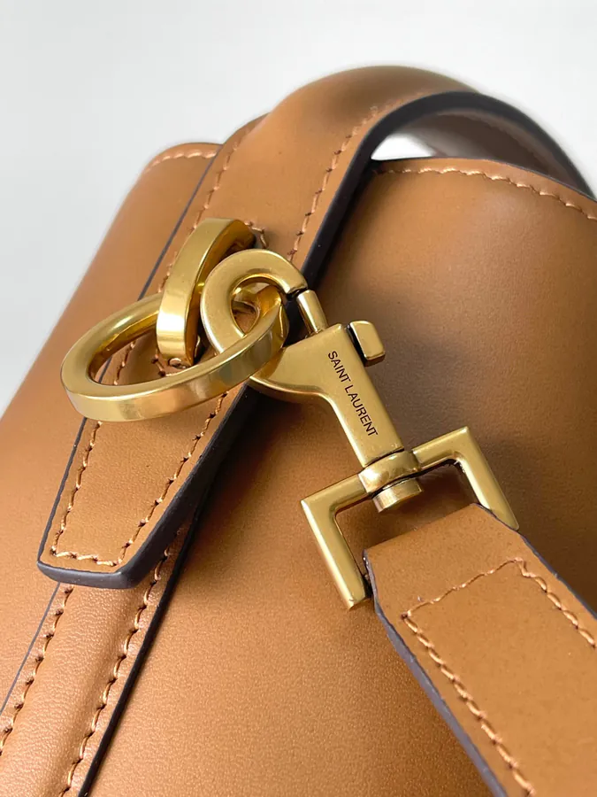 P750 LE 37 Bucket Bag Medium